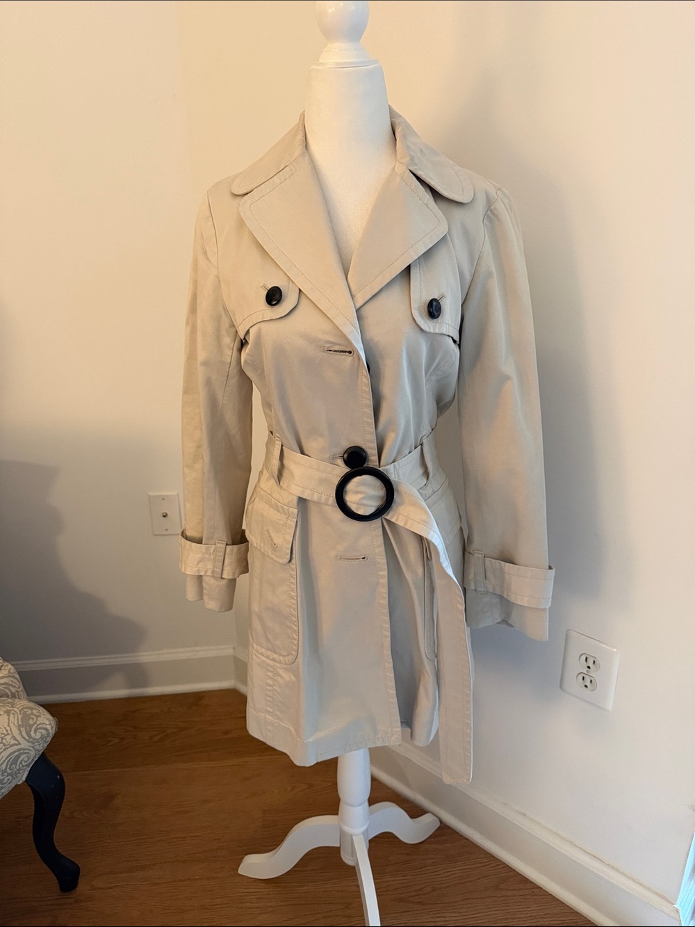 Banana Republic Light Beige Trench Coat with Round Belt Buckle